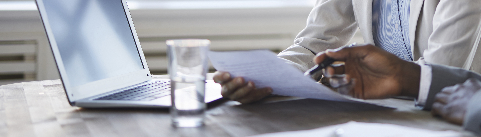 analysts-and-consensus-estimates