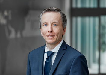 demant_people_sren_nielsen_ceo_210512_demant6213