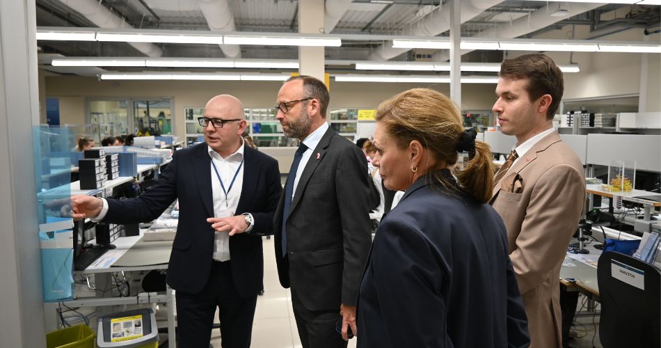 wizyta_ambasadora_danii_w_demant_w_tekscie_1