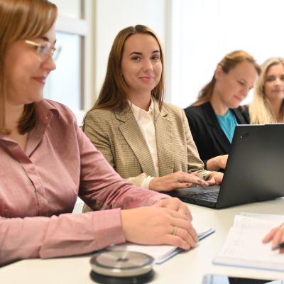 our_teams_finance_pl_1m