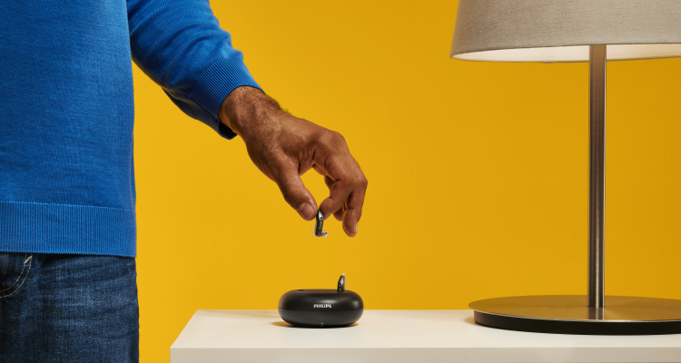Our newest Philips HearLink hearing aid is rechargeable. Only 3 hours of charging for a full day of hearing. No batteries to change or dispose. Easy and convenient for you and good for the planet. 