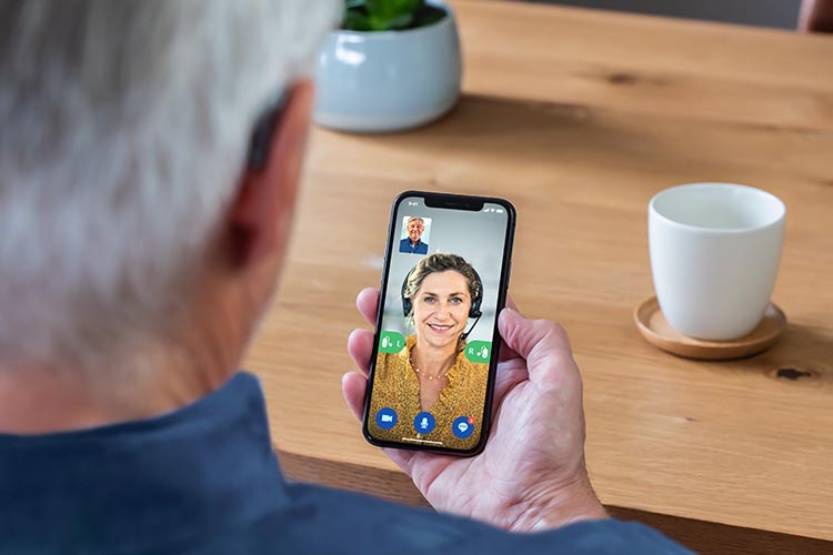 ph_website_customer_videocall_23-h1_750x500