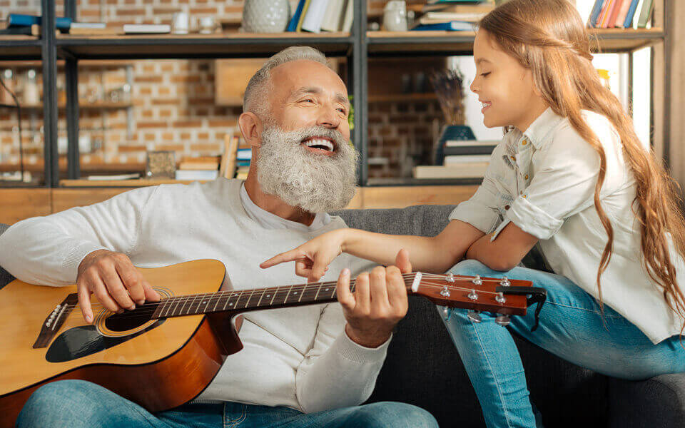 nonno-bambina-maico