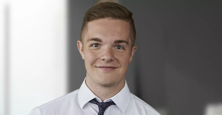 1920x600-meet-kevin