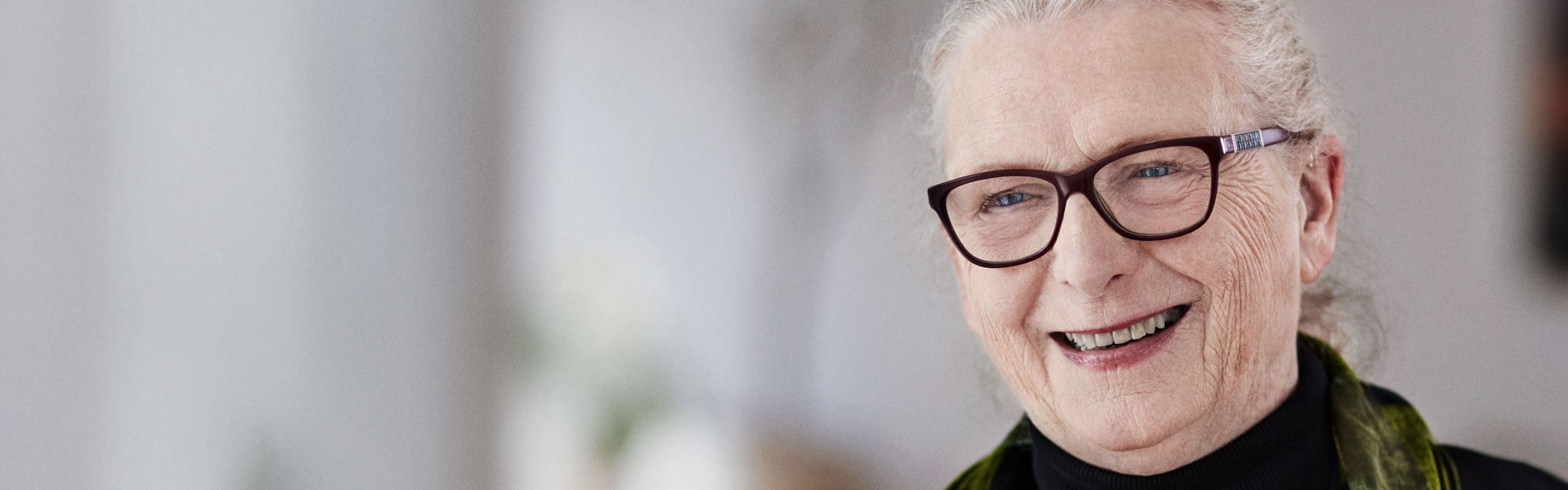 Meet Karin - an Oticon Medical cochlear implant user