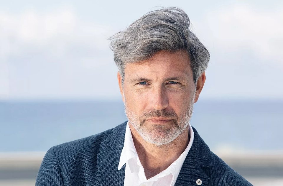 portrait homme  blanc 