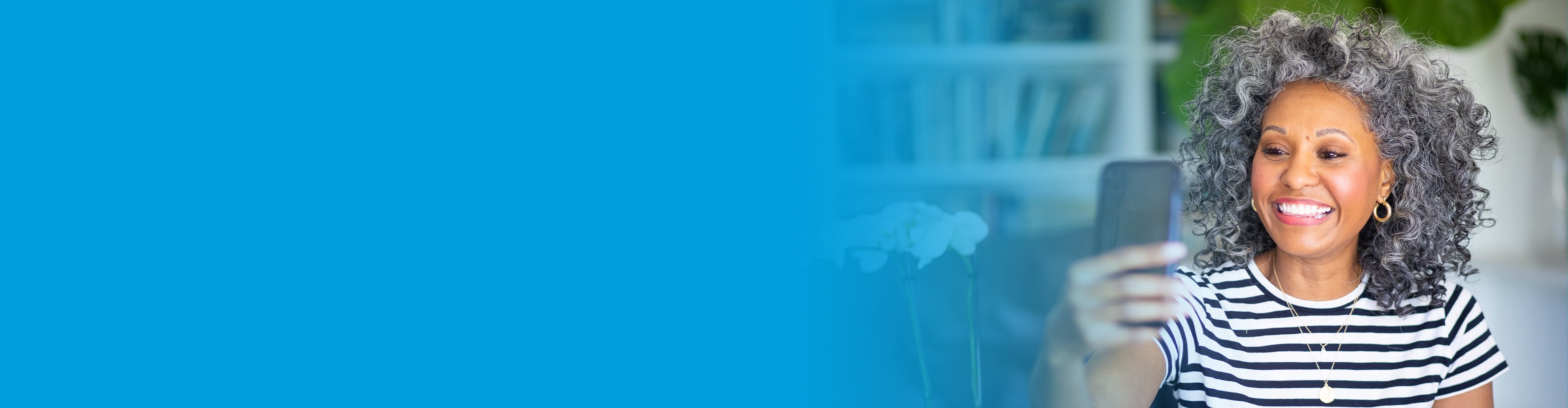 Patient Using Remote Fitting App