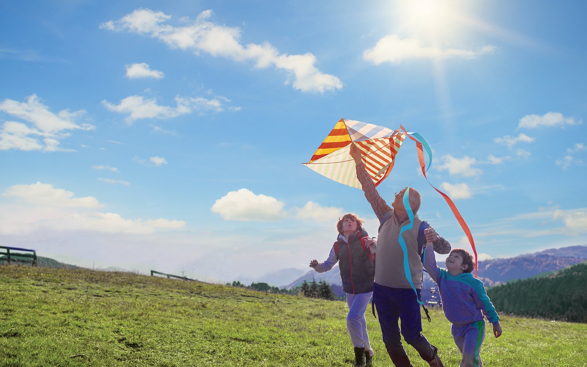 hearingsolutionshearingaidsradiantproductfamily-2