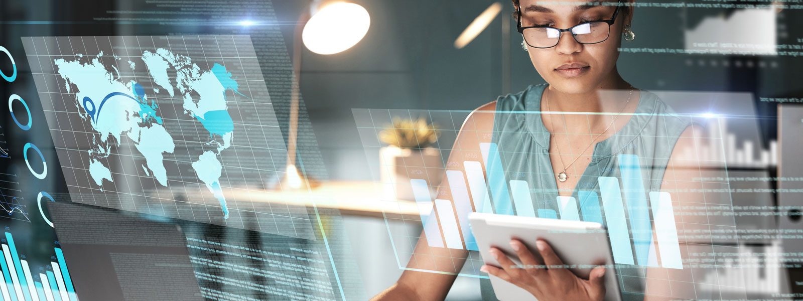 2025_banner_woman-checking-numbers