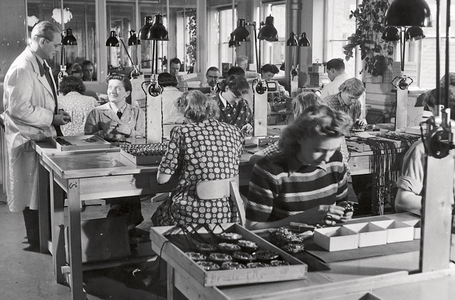 1950-oticon-fr-egen-produktion