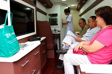 hearingbus2_china