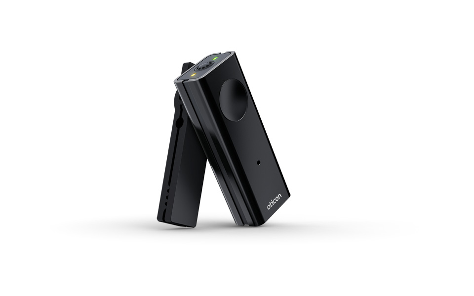 Connecting microphone to your Oticon Medical Streamer