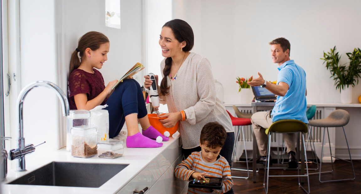 With the Neuro cochlear implant system, you can join thousands of users around the world who rely on their cochlear implant to support them in their daily life.