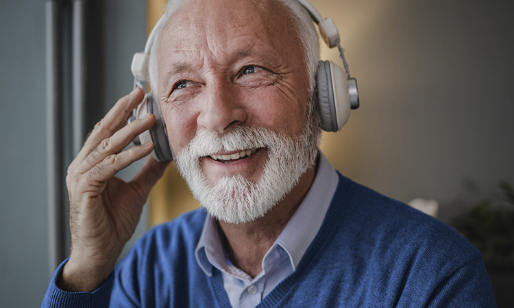 ph_blog_post_man_hearing_test_gettyimages_1360589089_750x450