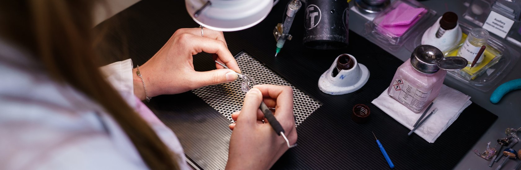 nasze_zespoly_produkcja_aparatow_film_baner