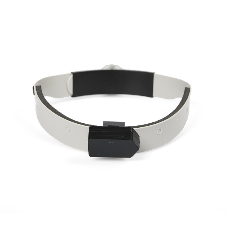 Capteur VORTEQ d’unité de mesure inertielle fixé à un bandeau.