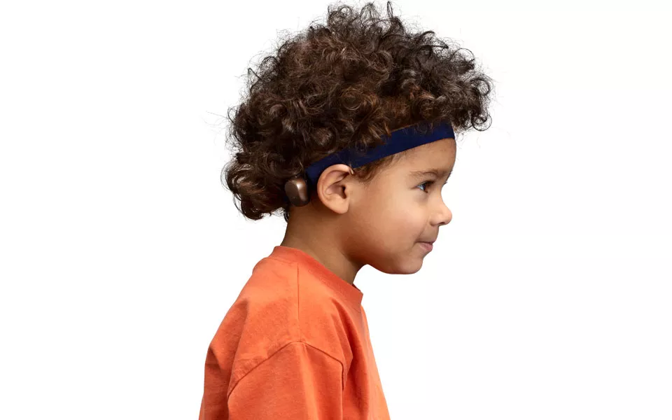 The Ponto Softband gives children and adults the opportunity to try out and experience the Ponto System with no surgery involved